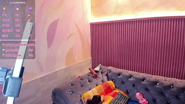 HollyHill_ from StripChat is Freechat