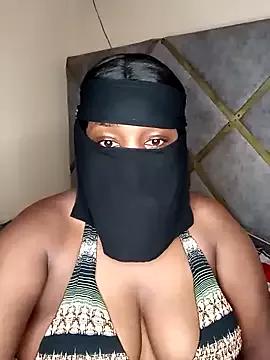 Hollynasty from StripChat is Freechat