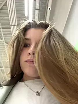 Holy_Tereza from StripChat is Freechat