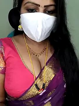 honey-sexy from StripChat is Freechat