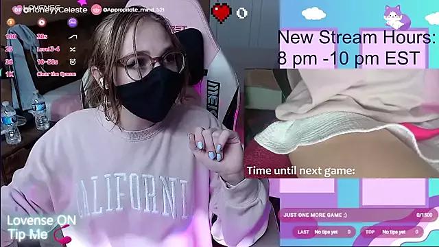 Mad beauty - checkout our excited streamers as they tease to their beloved melodies and slowly squirt for enjoyment to appease your wildest wishes.