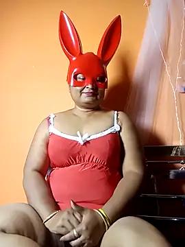 hornyriyanka from StripChat is Freechat