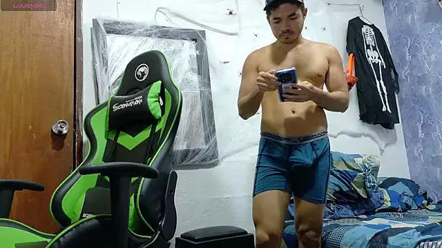 Mad beauty - checkout our excited streamers as they tease to their beloved melodies and slowly squirt for enjoyment to appease your wildest wishes.