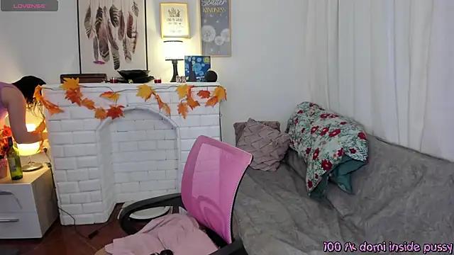 Mad beauty - checkout our excited streamers as they tease to their beloved melodies and slowly squirt for enjoyment to appease your wildest wishes.