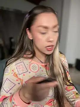 Mad beauty - checkout our excited streamers as they tease to their beloved melodies and slowly squirt for enjoyment to appease your wildest wishes.