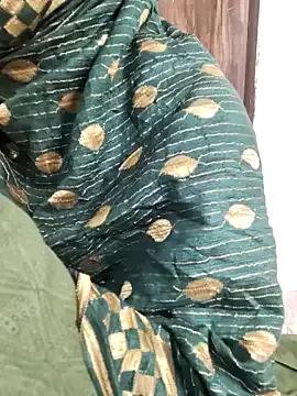 Indian-Aleena from StripChat is Freechat