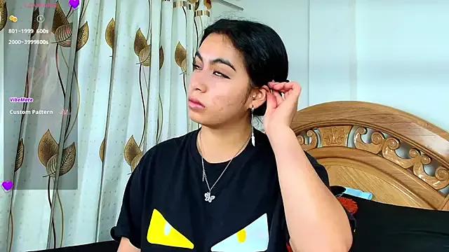 iris_mandarine from StripChat
