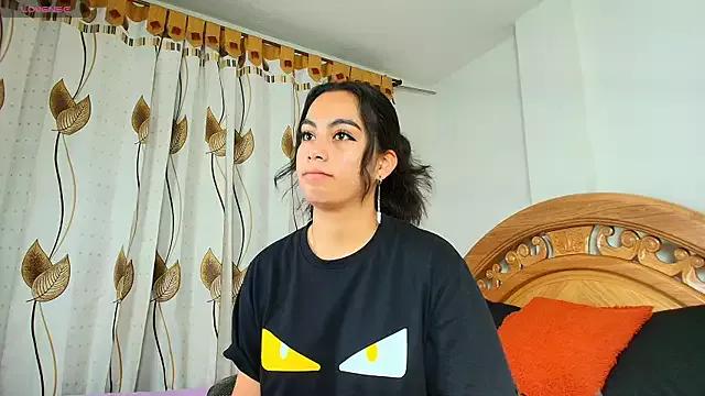 iris_mandarine from StripChat