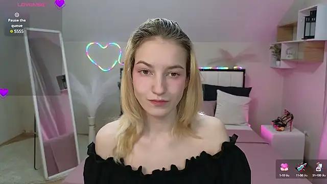 Mad beauty - checkout our excited streamers as they tease to their beloved melodies and slowly squirt for enjoyment to appease your wildest wishes.