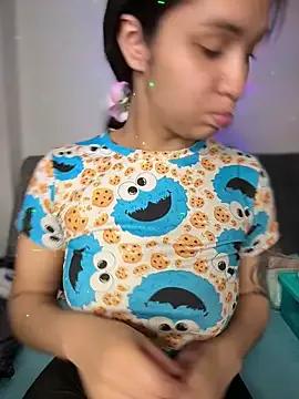 Mad beauty - checkout our excited streamers as they tease to their beloved melodies and slowly squirt for enjoyment to appease your wildest wishes.