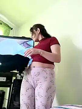 Isabella5_Brown_ from StripChat is Freechat
