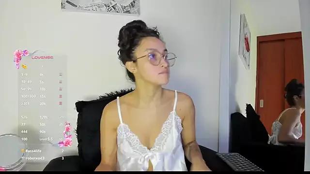its__angelica_ from StripChat is Freechat