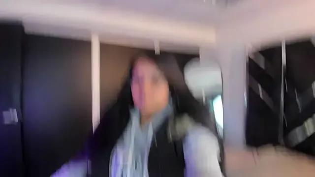 Ivanna18_x from StripChat is Freechat