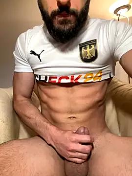 iyourdadyy from StripChat is Freechat