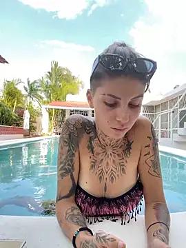 Izy_cute_ from StripChat is Freechat