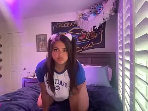 JackyXOXO from StripChat is Freechat