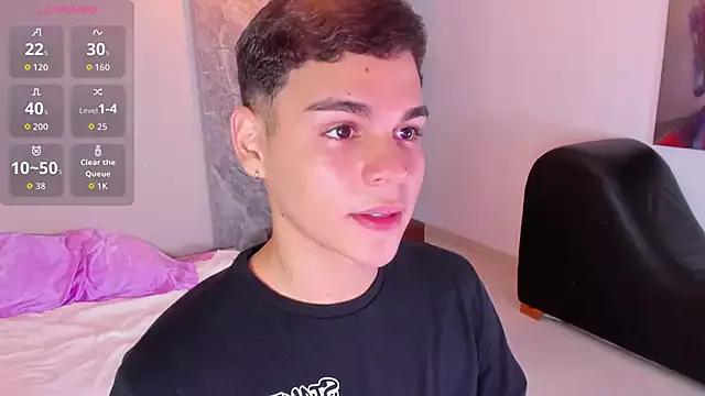 james_jonnes from StripChat is Freechat