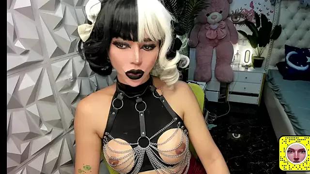 Mad beauty - checkout our excited streamers as they tease to their beloved melodies and slowly squirt for enjoyment to appease your wildest wishes.