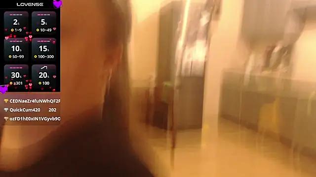 Janiffer_MiMi from StripChat is Freechat