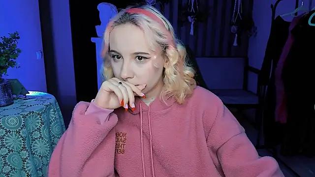 Mad beauty - checkout our excited streamers as they tease to their beloved melodies and slowly squirt for enjoyment to appease your wildest wishes.