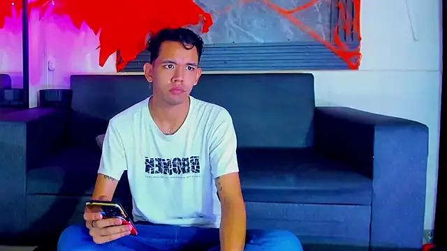 jeremytonner from StripChat is Freechat