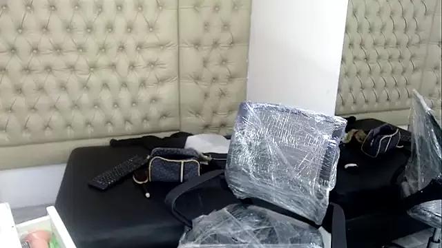 Mad beauty - checkout our excited streamers as they tease to their beloved melodies and slowly squirt for enjoyment to appease your wildest wishes.