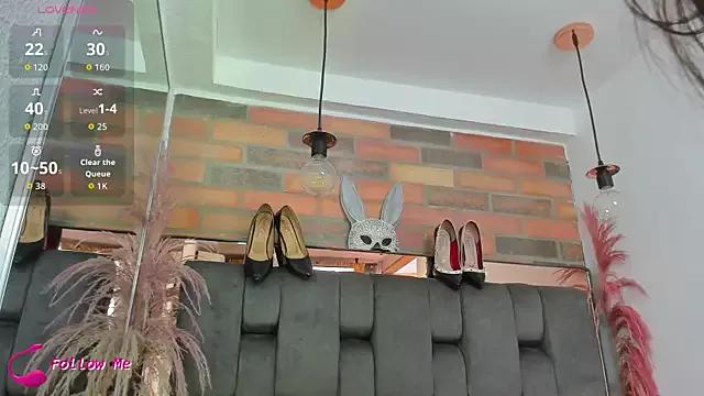 Mad beauty - checkout our excited streamers as they tease to their beloved melodies and slowly squirt for enjoyment to appease your wildest wishes.