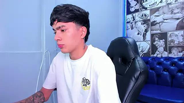 John_Miles_ from StripChat is Freechat