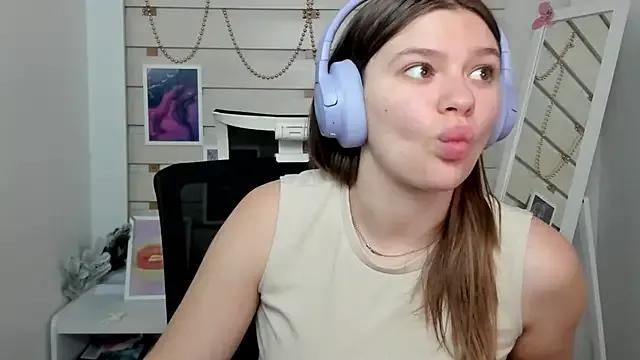 Mad beauty - checkout our excited streamers as they tease to their beloved melodies and slowly squirt for enjoyment to appease your wildest wishes.