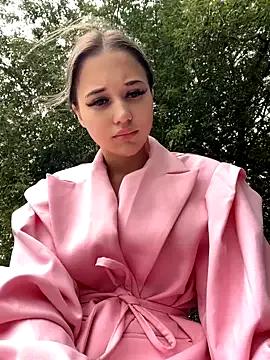 Juice_Bunny from StripChat is Freechat