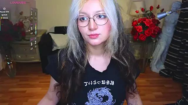 Mad beauty - checkout our excited streamers as they tease to their beloved melodies and slowly squirt for enjoyment to appease your wildest wishes.