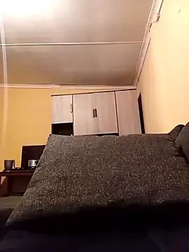 JuicyMilkyTizzy from StripChat is Freechat