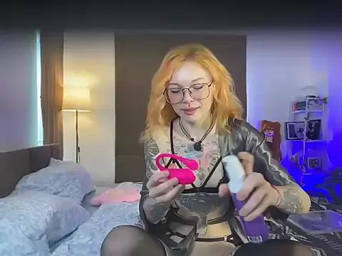 Mad beauty - checkout our excited streamers as they tease to their beloved melodies and slowly squirt for enjoyment to appease your wildest wishes.