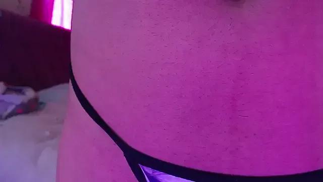 Julianarise from StripChat is Freechat