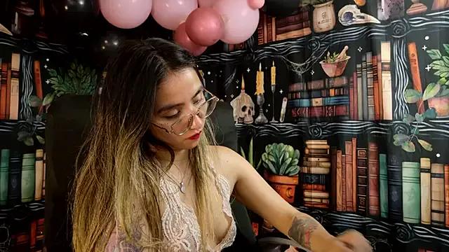 Mad beauty - checkout our excited streamers as they tease to their beloved melodies and slowly squirt for enjoyment to appease your wildest wishes.