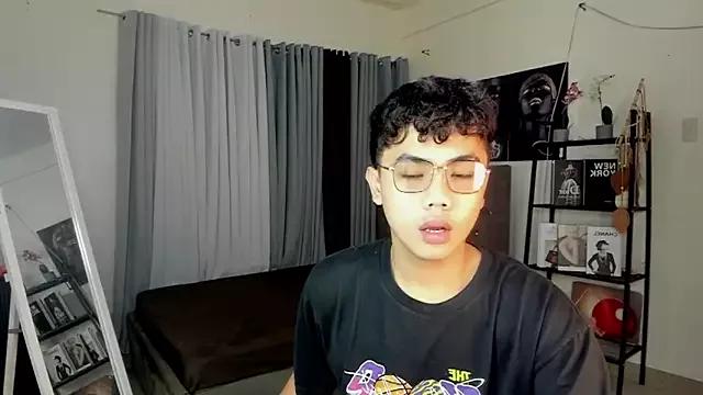 JuliuswildCock from StripChat is Freechat
