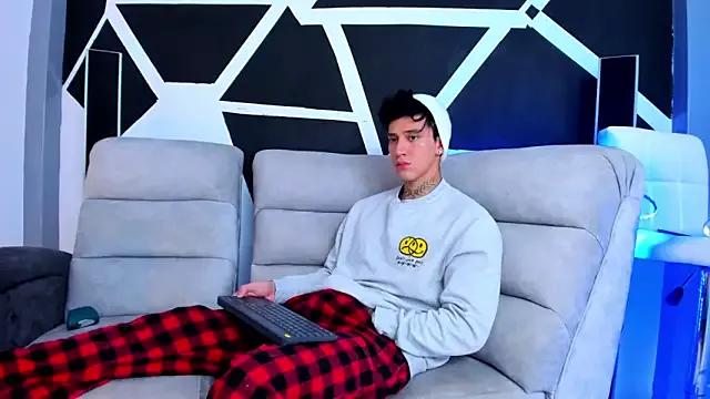 JUSTIN_FULLER1 from StripChat is Freechat