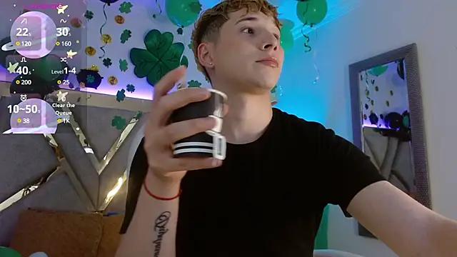 Mad beauty - checkout our excited streamers as they tease to their beloved melodies and slowly squirt for enjoyment to appease your wildest wishes.