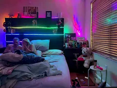 Mad beauty - checkout our excited streamers as they tease to their beloved melodies and slowly squirt for enjoyment to appease your wildest wishes.