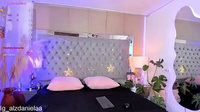 Kaitlyn_Brwon from StripChat is Freechat