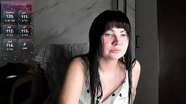 KarinaGoddess from StripChat is Freechat
