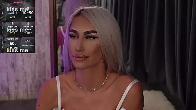 KarlaBart from StripChat is Freechat