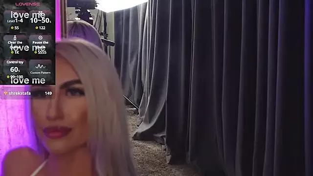 Mad beauty - checkout our excited streamers as they tease to their beloved melodies and slowly squirt for enjoyment to appease your wildest wishes.