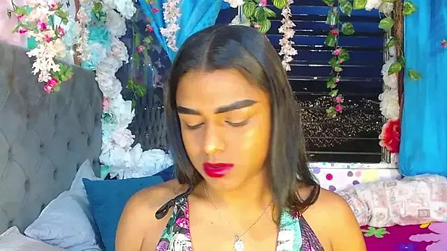 Karly_coffe from StripChat is Freechat
