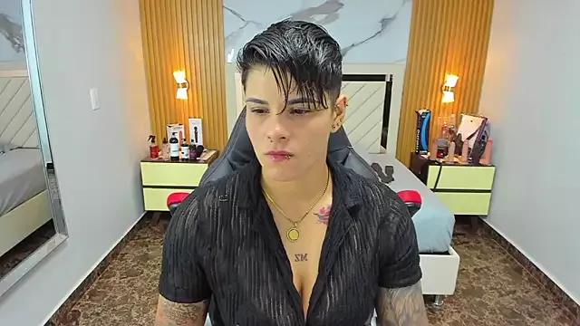 Mad beauty - checkout our excited streamers as they tease to their beloved melodies and slowly squirt for enjoyment to appease your wildest wishes.