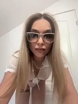 Mad beauty - checkout our excited streamers as they tease to their beloved melodies and slowly squirt for enjoyment to appease your wildest wishes.