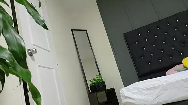 Kataaleya__12 from StripChat is Freechat