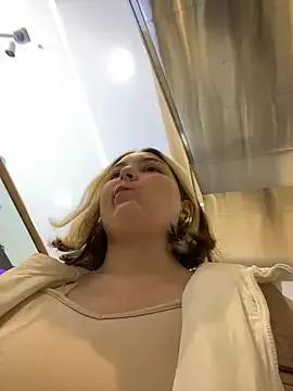 KateBurlesk from StripChat is Freechat