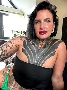 KathaleaNoir from StripChat is Freechat