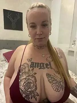 Kathy-Deluxe from StripChat is Freechat